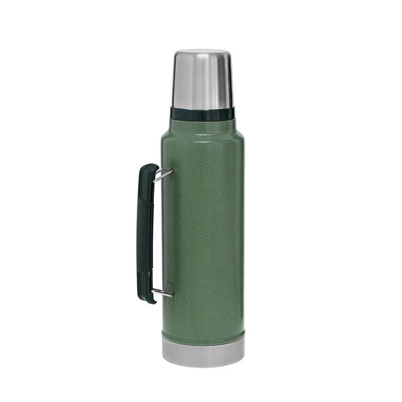 The 1.5QT Classic Legendary Water Bottle in Hammertone Green