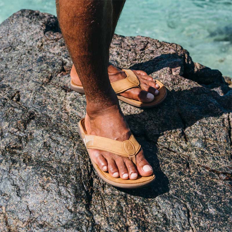 Men&#39;s Tuahine Waterproof Leather Sandals in Toffee