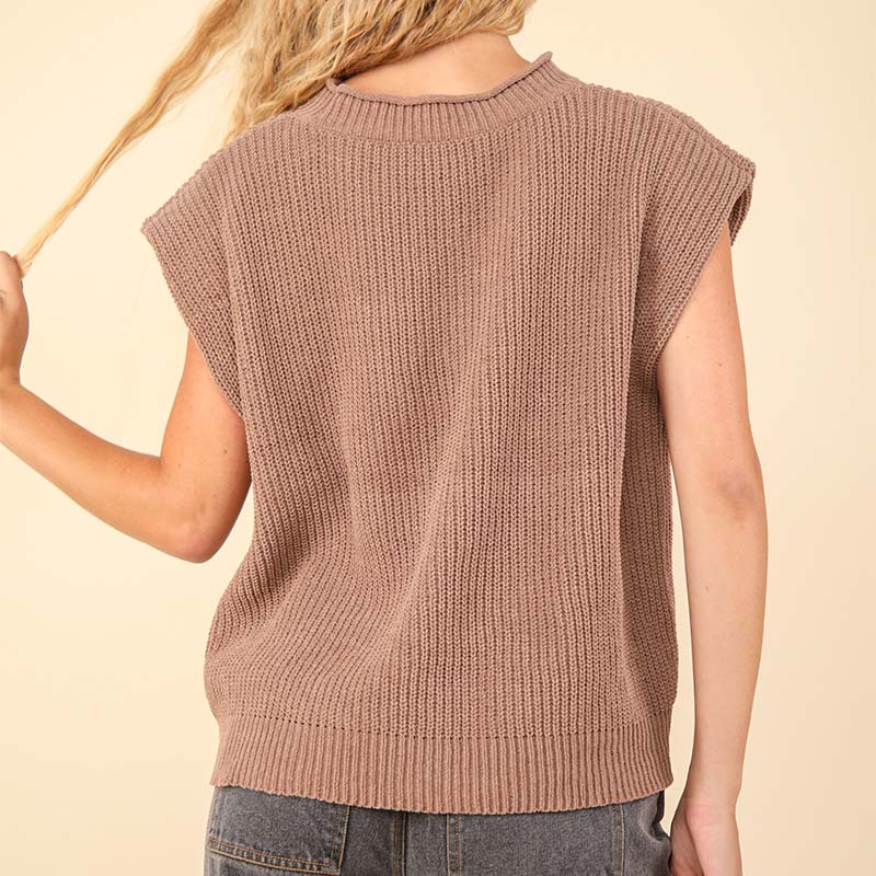 Sweater Vest in Mocha