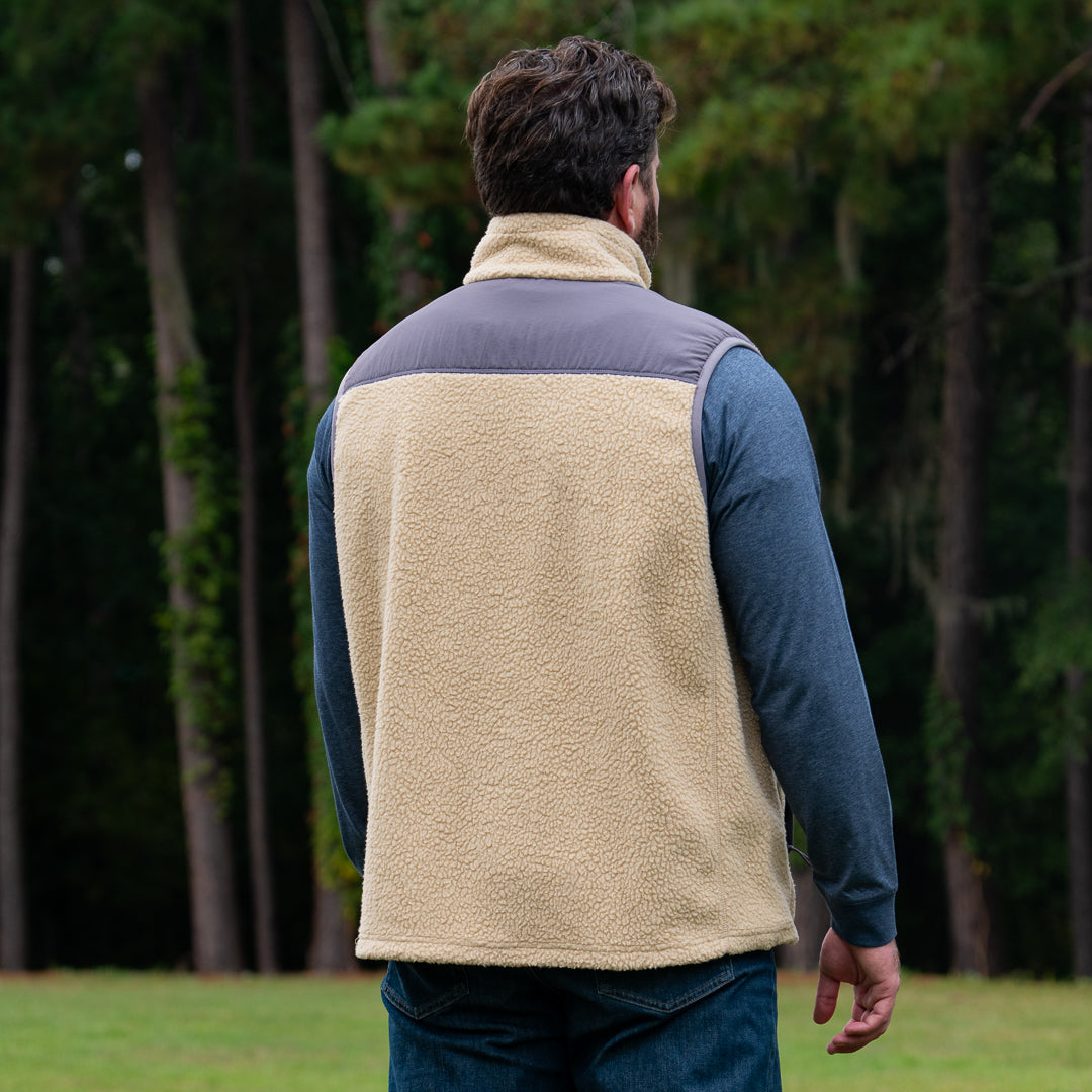 Crosby Fleece Vest in Oat