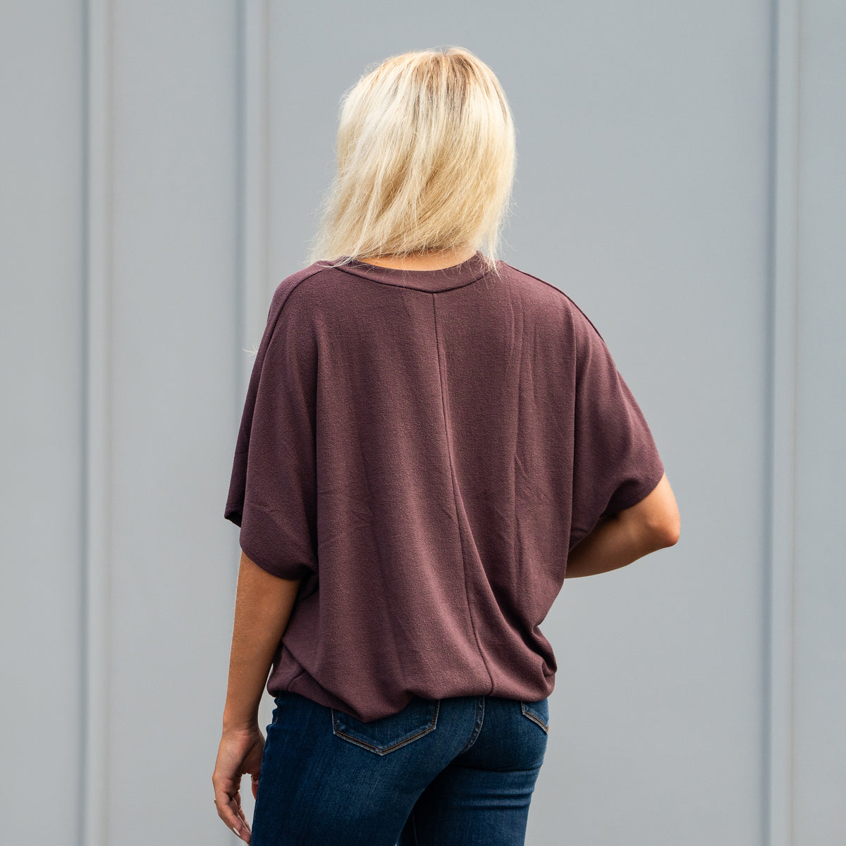 Short Sleeve Gameday Cocoon Top in Wine