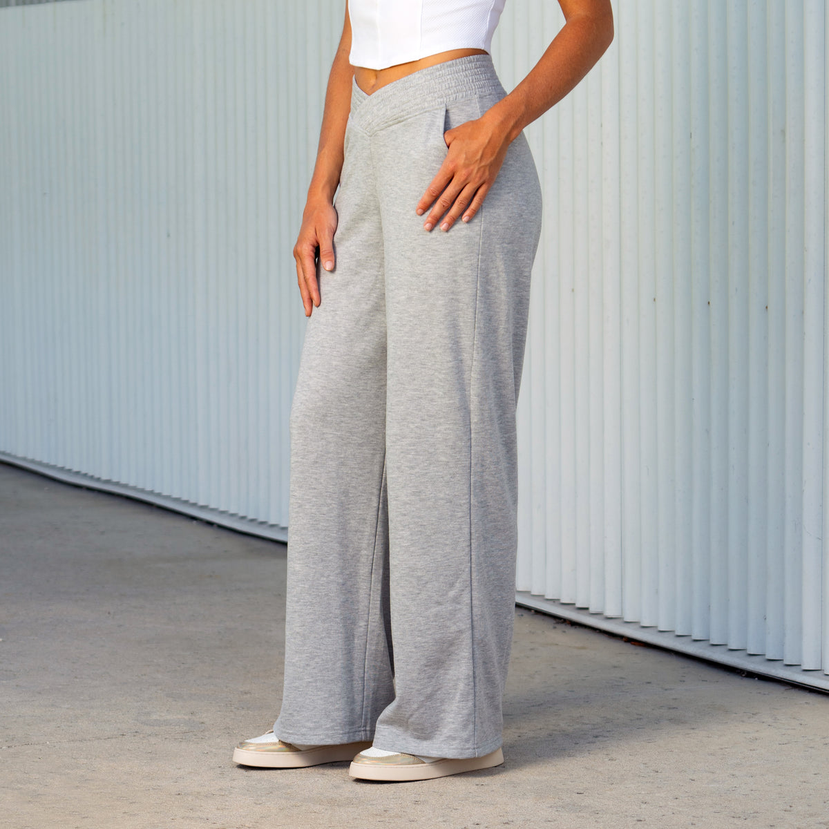 V Waist Pocket Sweat Pants